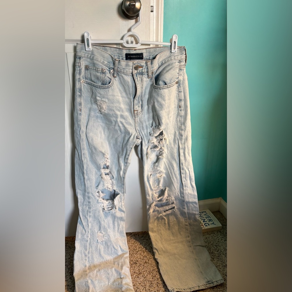 Aeropostale Low Rise Skater Jeans with holes